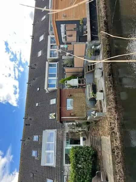 5 Kamer Eengezinswoning Aan Waterpartij Molenwijk