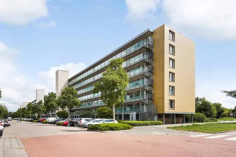 Galerijflat Prinsenhof 3 slaapkamers moderne keuken badkamer