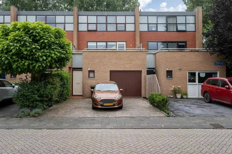 Ruim Herenhuis Almere Buiten 159m2 3 slaapkamers Garage Tuin Dakterras