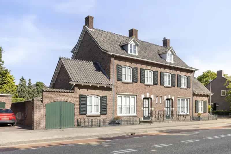 Karakteristieke woning Waalwijk diepe tuin meerdere slaapkamers