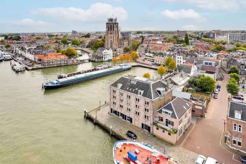 Kantoorruimte te huur Dordrecht 139m2 Historisch Pand Oude Maas