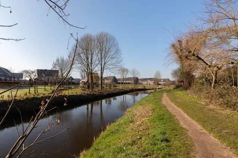 Ruime gezinswoning Barneveld 5 slaapkamers 10 zonnepanelen