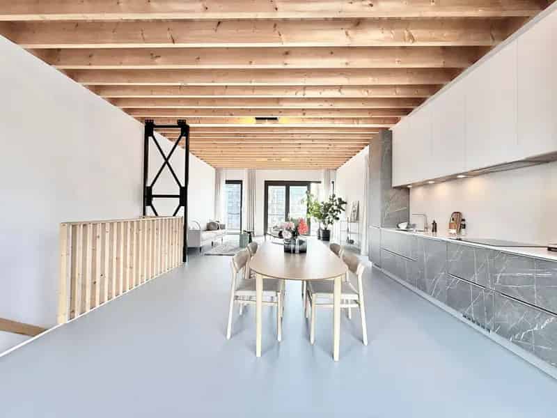 Amsterdam Noord Hoekwoning 150m2 4 slaapkamers 2 badkamers