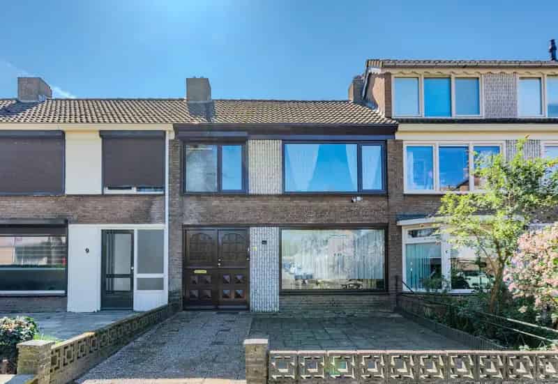 Zeekant Tussenwoning 3 slaapkamers tuin op het zuiden