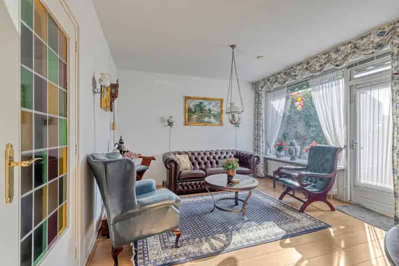 EENGEZINSWONING Capelle Centrum 3 slaapkamers Garage Tuin