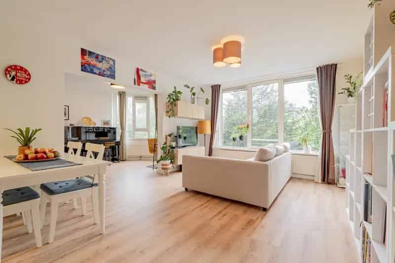 Instapklare hoekappartement Amstelveen 2 badkamers