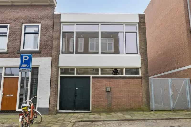 Bedrijfshal Schiedam te huur 123m2