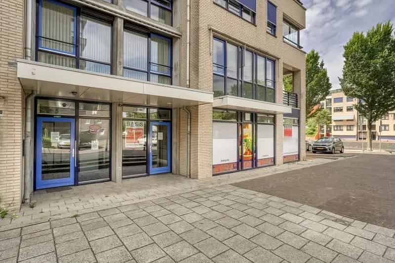 Commerciële Ruimte te Huur Katwijk 75m²