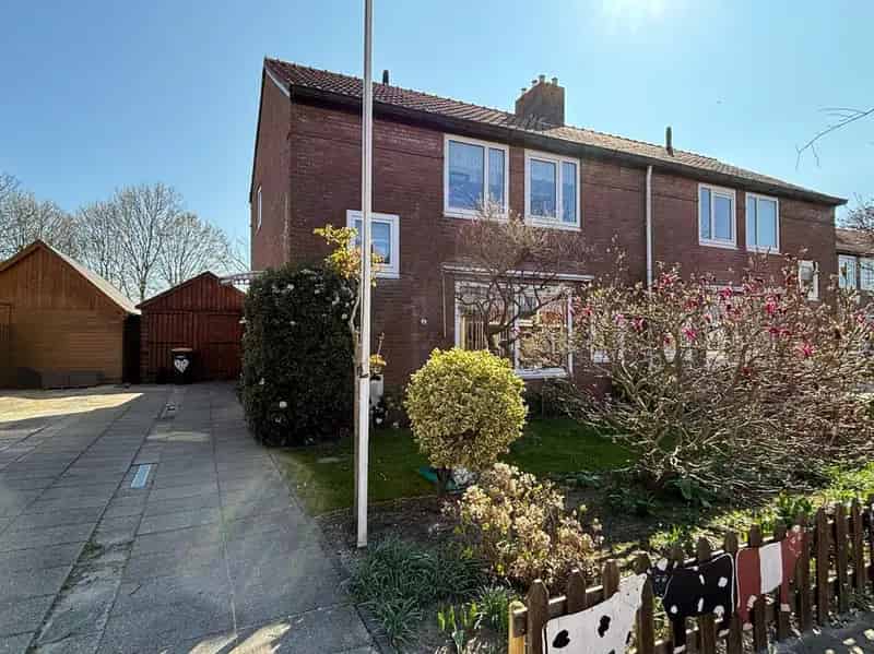 2-onder-1-kapwoning Slootdorp Ruime Tuin Garage