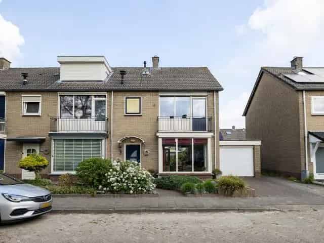 Woning te koop: Plantsoen 112 4 AX Prinsenbeek Vastgoed Nederland