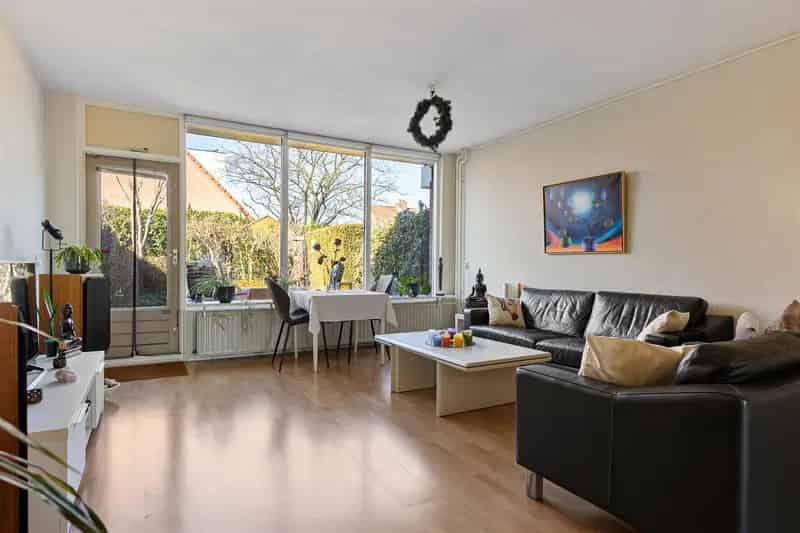 Huis te koop Arnhem: Ruime 4 Slaapkamers, Diepe Tuin, Energielabel B