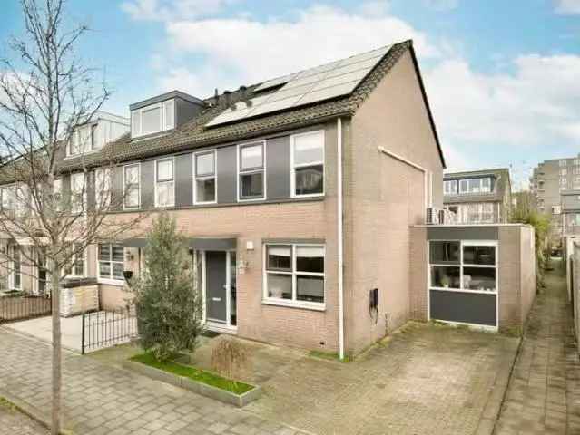 Ruim Hoekhuis Diemen 4 Slaapkamers Aangebouwde Werkruimte