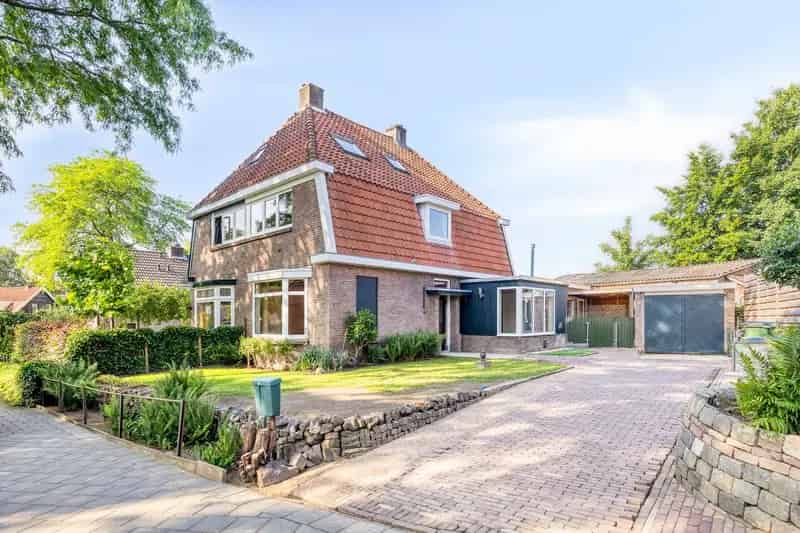 Ruime gezinswoning Oosterbeek 138m2 360m2 perceel garage kelder