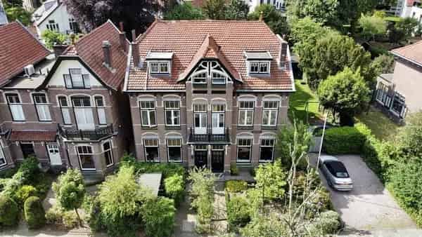 Huis Wilhelminalaan Zeist: Monumentale Villa met 5 Slaapkamers