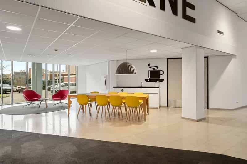 Kantoorruimte Arnhem Airborne Tower te huur 1058m²