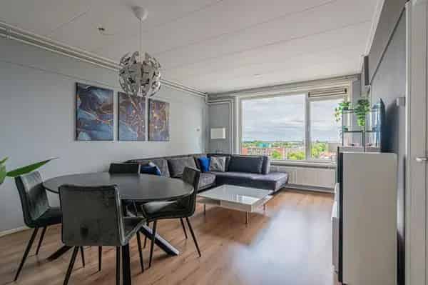 3-kamerappartement  bovenste verdieping nabij UMCG