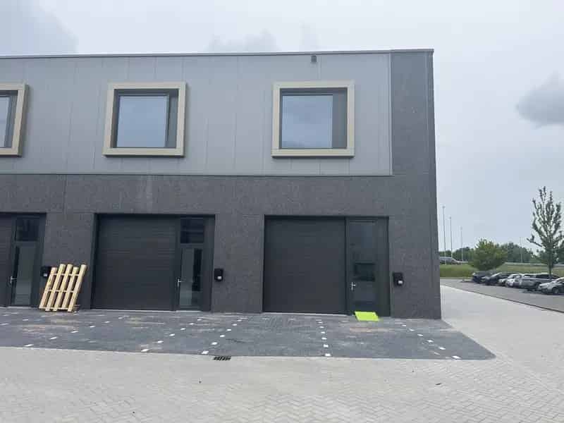 Bedrijfshal Almere | Zoek bedrijfshallen te koop: Transistorstraat 61-A 1322 CK Almere 