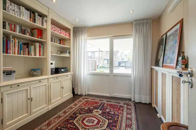 Instapklare woning Maasbracht: 3 slaapkamers, moderne badkamer, zonnige tuin