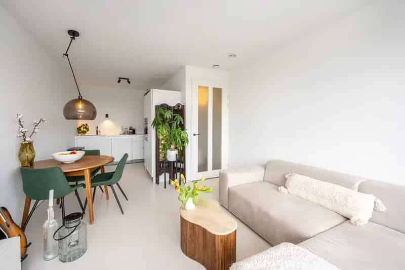Modern Appartement Almere Poort 54m2 Balkon Parkeerplaats