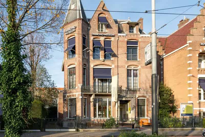Te Huur: Luxe pand Amsterdam Museumplein 890m2