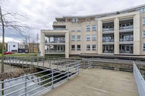 3 Slaapkamer Appartement begane grond met balkon en garage
