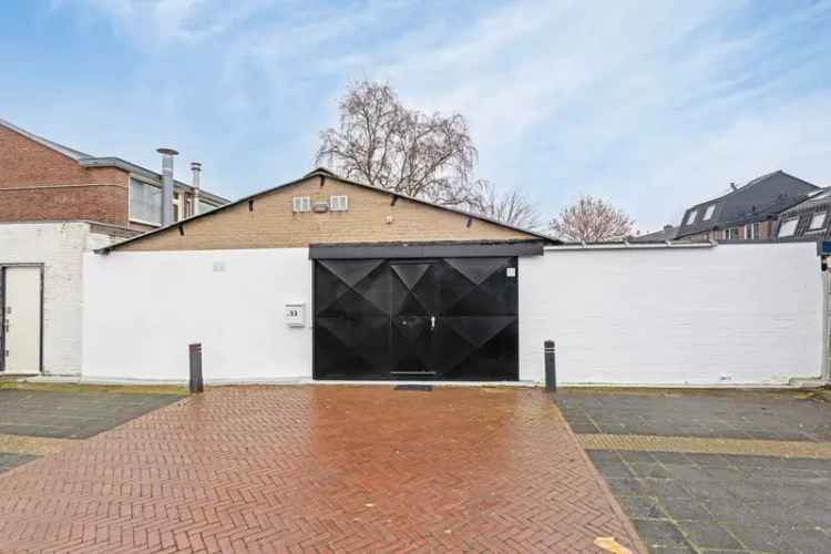 Bedrijfshal 88m² te huur Hilversum Rustige woonwijk