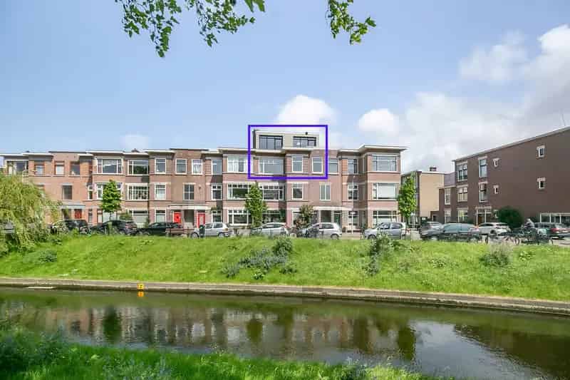 Appartement te koop Den Haag Bomenbuurt 168m2 2 balkons  Renovatie nodig