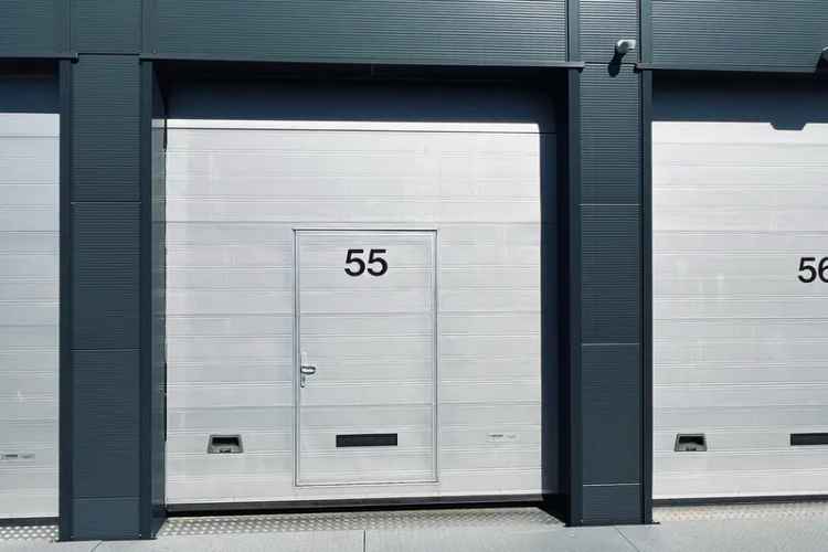 Megagaragebox te koop Hoofddorp 33m2  Bedrijven Particulieren