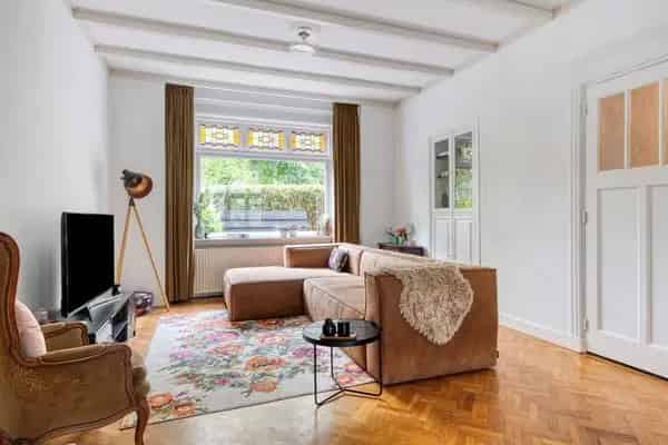 Jaren 30 Herenhuis Gorinchem 4 slaapkamers 2 badkamers zonnige tuin