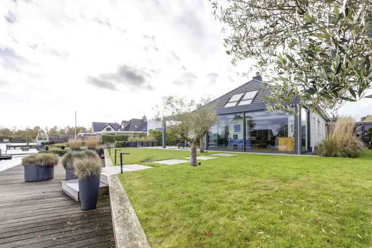 Villa Te Koop in 55, Nieuwe Diep, Goes, Zeeland