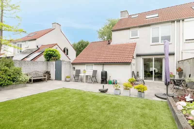 Huis te koop: Herman Gorterlaan 10 4942 EB Raamsdonksveer | Funda
