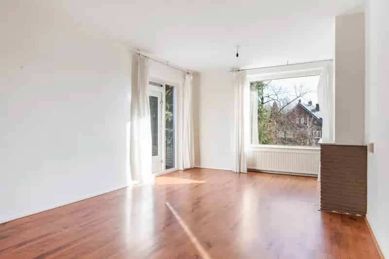 Ruim 5-kamer appartement Oog in Al 90m2 4 slaapkamers 2 balkons
