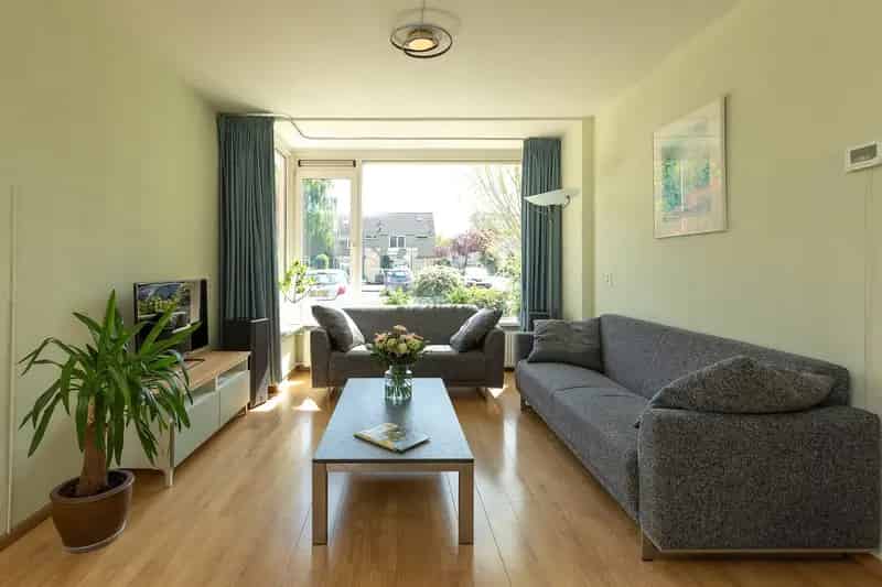 Huis te koop Hilversum: Ruime woning 4 slaapkamers, zonnige tuin