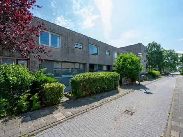 4 Kamer Eengezinswoning te Huur Almere Buiten