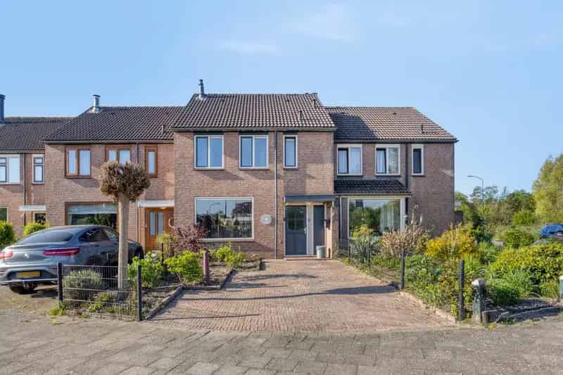 Ruime Tussenwoning Nabij Ugchelen 4 Slaapkamers Energielabel A