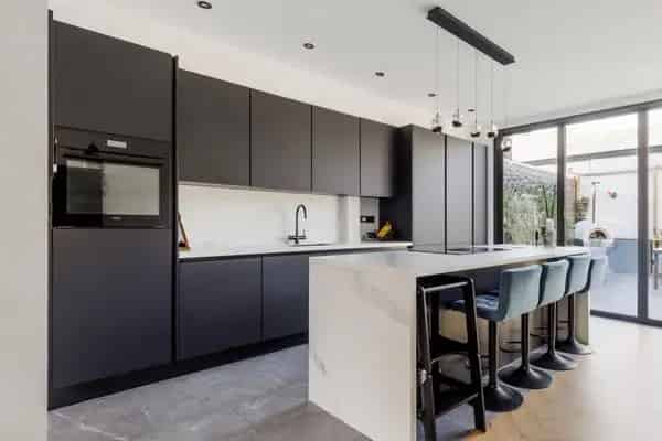 Moderne gezinswoning Indische Buurt Zuid 5 slaapkamers