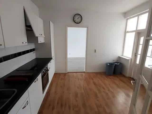 Ruim 4 Slaapkamer Appartement Heerlen 160m2 Dakterras