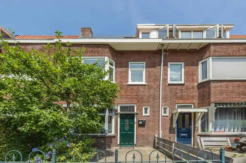 Huis te koop Acaciastraat Breda 4 slaapkamers moderne keuken tuin