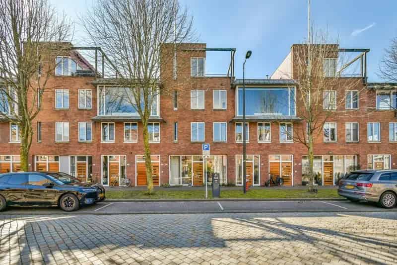 Luxe gezinswoning IJburg 204m2 5 slaapkamers 2 dakterrassen
