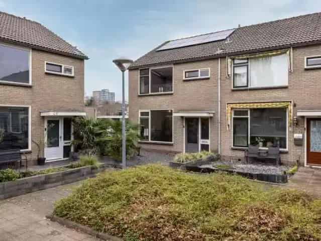 Geringehoveerde Hoekwoning Hilversum 3 slaapkamers