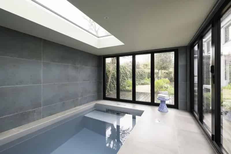 Luxe Villa Elsrijk 4 slaapkamers Zwembad Garage