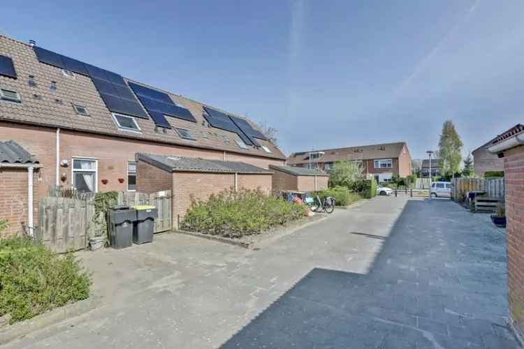 Huis Te Koop , 8, Standerdmolen, Puttershoek, Zuid-Holland