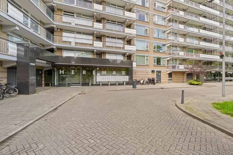Appartement te koop Rotterdam Ommoord 2 kamers 55m2 balkon