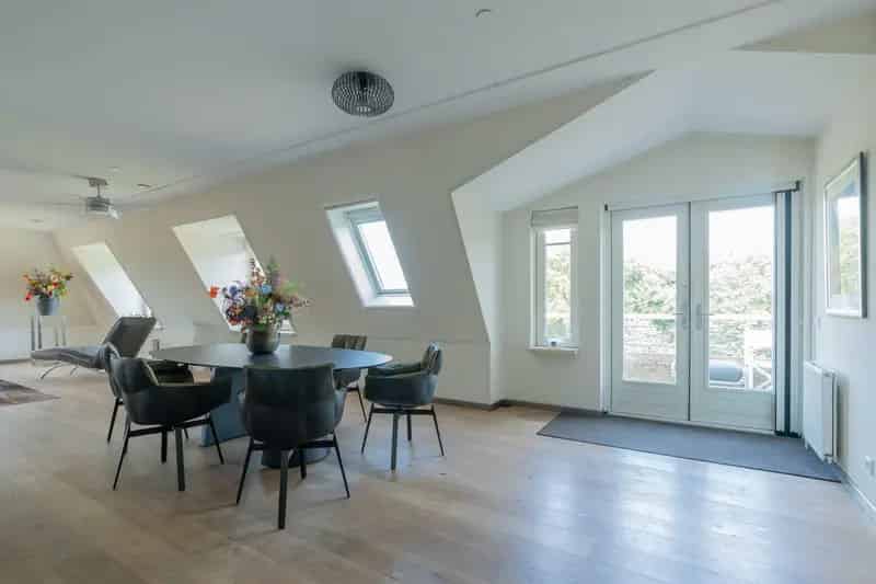 Luxe Penthouse Kloosterendaele Nabij Bos en Kust