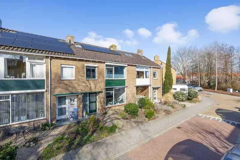 Ruime 5 Slaapkamer Woning Waddinxveen Nabij Gouweplein