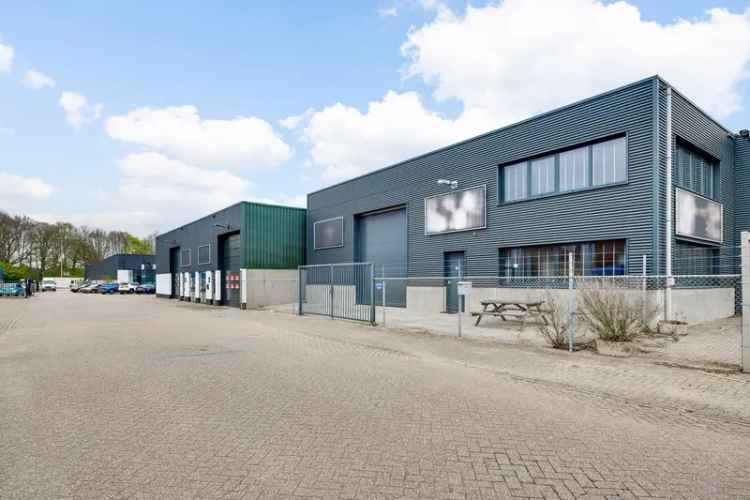 Bedrijfshal te Koop Weert 404m² Kantoren Tussenvloer