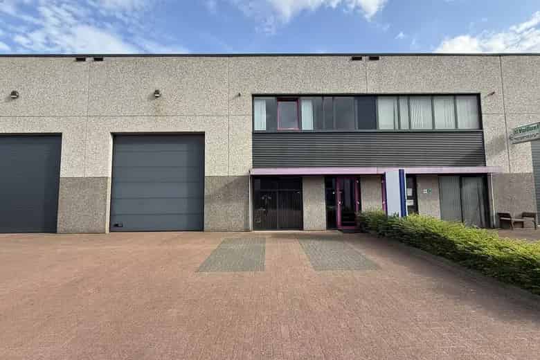 Bedrijfsruimte te huur Nieuwkuijk 125-175m2 nabij A59