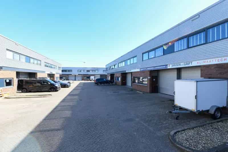Bedrijfshal te koop Soest Koningsweg 146m²