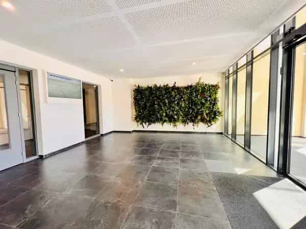 Appartement Laakweg Den Haag: 2-kamer appartement in GO070