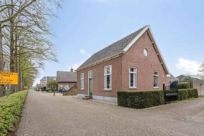 Vrijstaande woning Dongen: Garage, Diepe Tuin, Gelijkvloers Wonen